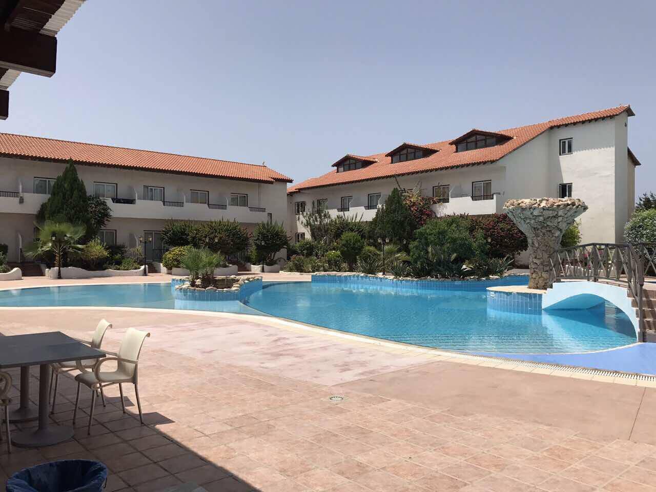 Ảnh ký túc xá, hồ bơi ngoài trời tại NUP