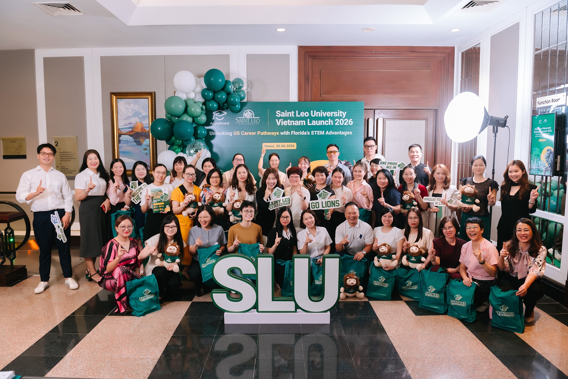 SỰ KIỆN RA MẮT SAINT LEO UNIVERSITY VIỆT NAM 2026: CẬP NHẬT CƠ HỘI DU HỌC MỸ VỚI LỢI THẾ STEM TẠI FLORIDA