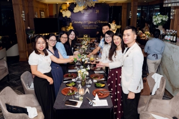 JAMES COOK UNIVERSITY BRISBANE KỶ NIỆM 20 NĂM HỢP TÁC GIÁO DỤC QUỐC TẾ GIỮA ÚC VÀ VIỆT NAM