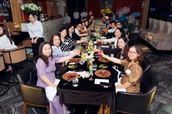 JAMES COOK UNIVERSITY BRISBANE KỶ NIỆM 20 NĂM HỢP TÁC GIÁO DỤC QUỐC TẾ GIỮA ÚC VÀ VIỆT NAM