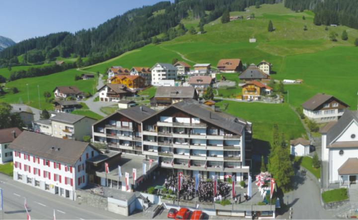 HTMI SWITZERLAND - HỌC VIỆN QUẢN LÝ KHÁCH SẠN VÀ DU LỊCH HÀNG ĐẦU THUỴ SĨ
